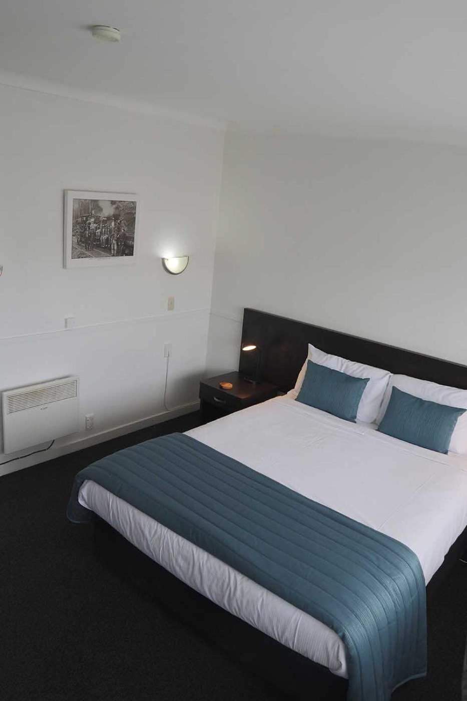 อเล็กซานเดอร์ โมเทล Motel เทามารูนูอิ ภายนอก รูปภาพ